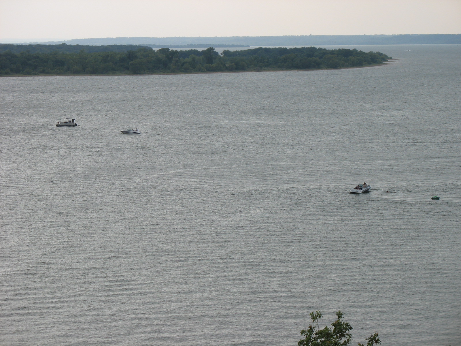 lakewhitney-boats.jpg